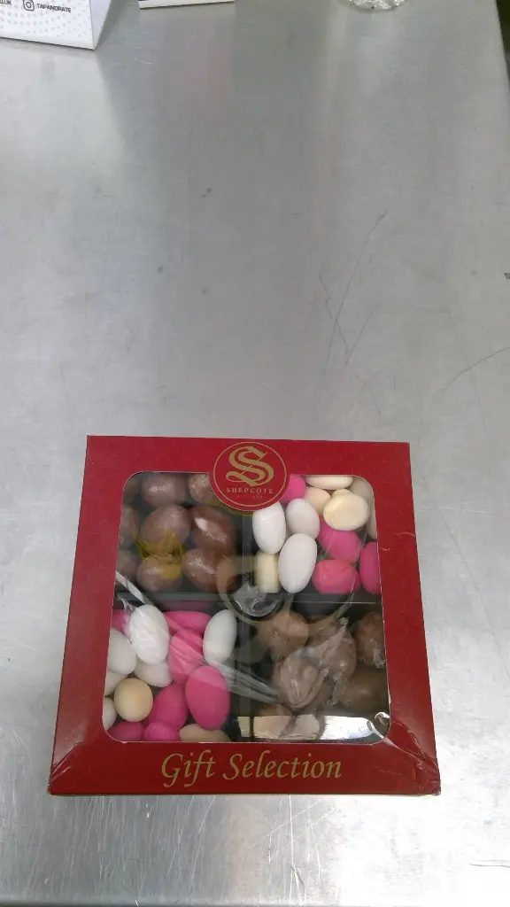 LUXURY SELECTION BOX